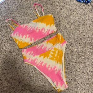 AE tie dye bikini set